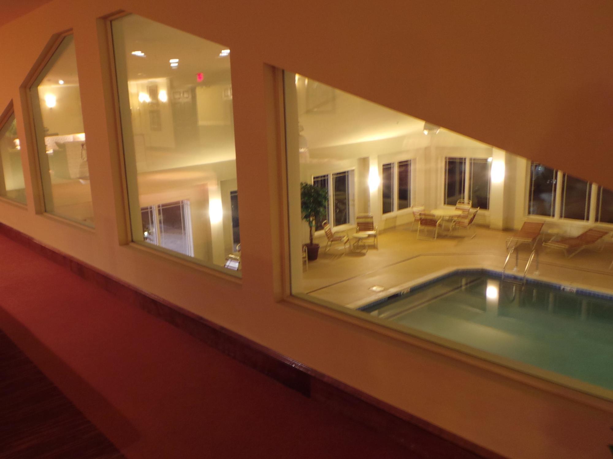 Berkshire Mountain Lodge Pittsfield Ngoại thất bức ảnh